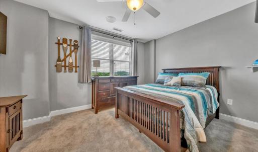 Photo #34 of 100 Bridgewater Pointe Place, Moneta, VA