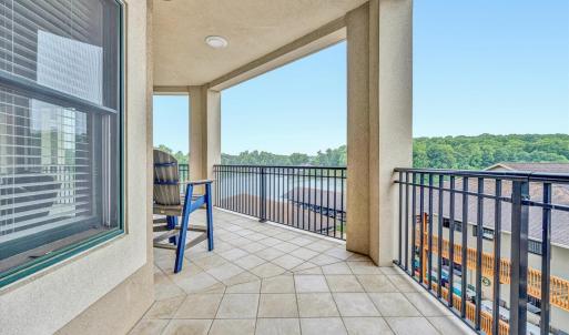Photo #23 of 100 Bridgewater Pointe Place, Moneta, VA