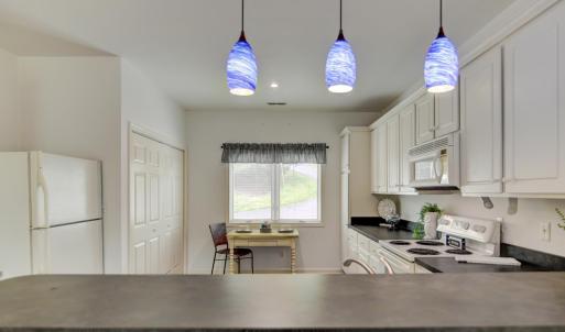 Photo #7 of 1103 Mariners Way, Huddleston, VA