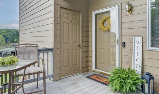 Photo #2 of 1103 Mariners Way, Huddleston, VA