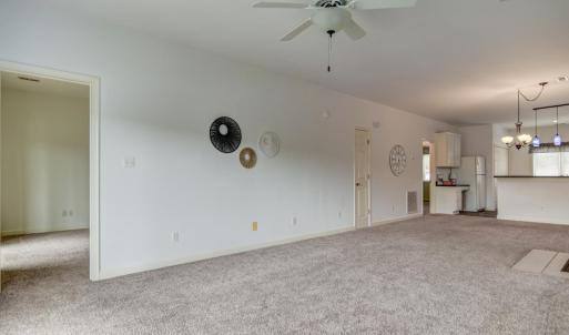 Photo #13 of 1103 Mariners Way, Huddleston, VA