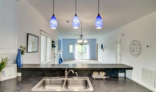 Photo #11 of 1103 Mariners Way, Huddleston, VA