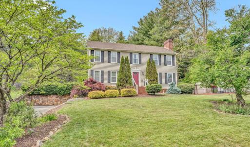 Photo #2 of 302 Ivy Lane, Daleville, VA
