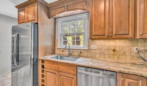 Photo #13 of 302 Ivy Lane, Daleville, VA