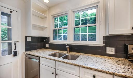 Photo #9 of 224 Kensington Avenue, Lynchburg, VA 0.4 acres