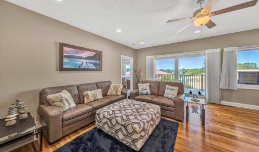 Photo #11 of 1066 Siesta Key Court, Moneta, VA