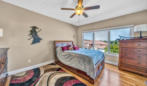 Photo #13 of 1066 Siesta Key Court, Moneta, VA