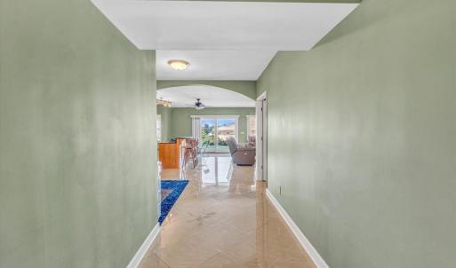 Photo #23 of 1066 Siesta Key Court, Moneta, VA