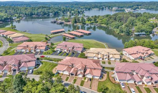 Photo #37 of 1066 Siesta Key Court, Moneta, VA