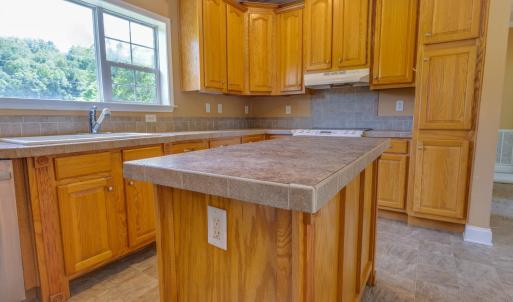 Photo #5 of 1121 Red Hill Road, Big Island, VA 1.3 acres