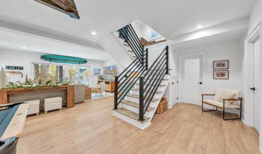 Enter into the terrace level space!