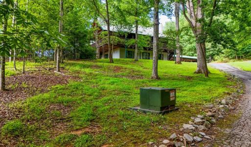 Photo #16 of 1582 Venturous Trail, Goode, VA 12.5 acres