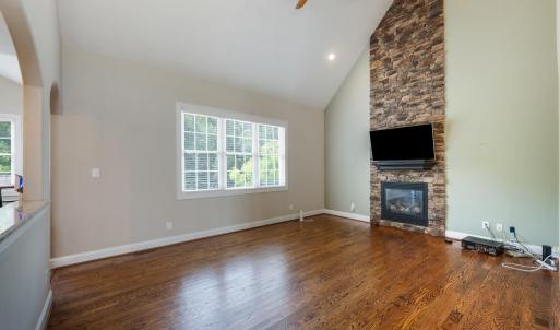 Photo #6 of 119 Creekview Court, Lynchburg, VA 0.3 acres