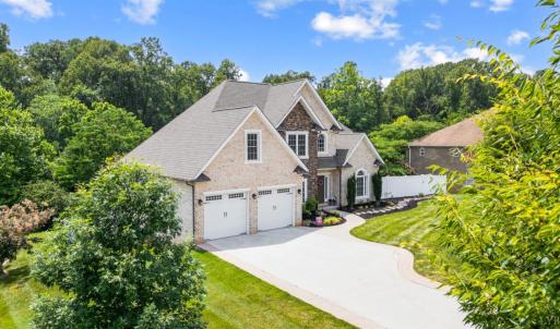Photo #3 of 119 Creekview Court, Lynchburg, VA 0.3 acres