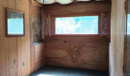 Photo #28 of 176 Toms Lane, Roseland, VA 1.9 acres