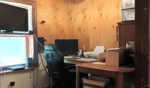 Photo #20 of 176 Toms Lane, Roseland, VA 1.9 acres
