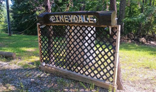 Photo #3 of 176 Toms Lane, Roseland, VA 1.9 acres