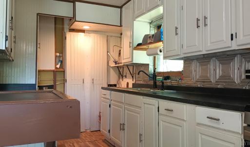 Photo #12 of 176 Toms Lane, Roseland, VA 1.9 acres