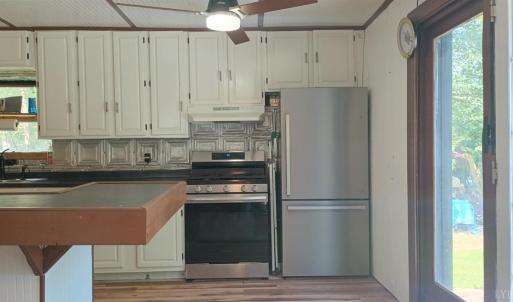 Photo #11 of 176 Toms Lane, Roseland, VA 1.9 acres