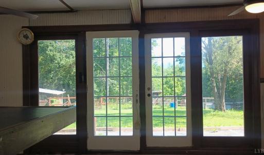 Photo #10 of 176 Toms Lane, Roseland, VA 1.9 acres