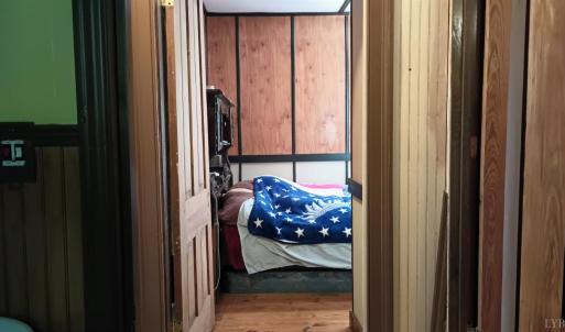 Photo #16 of 176 Toms Lane, Roseland, VA 1.9 acres