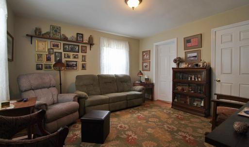 Family Room 1st floor or bedroom with full bathroom