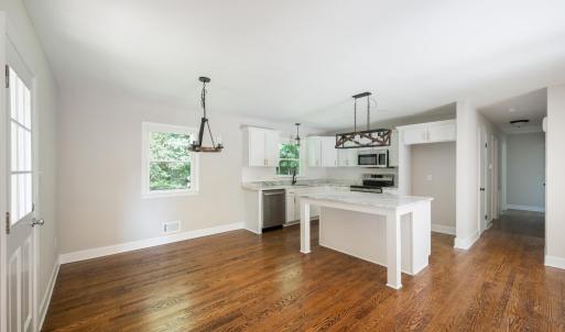 Photo #9 of 2039 Indian Hill Road, Lynchburg, VA 0.5 acres