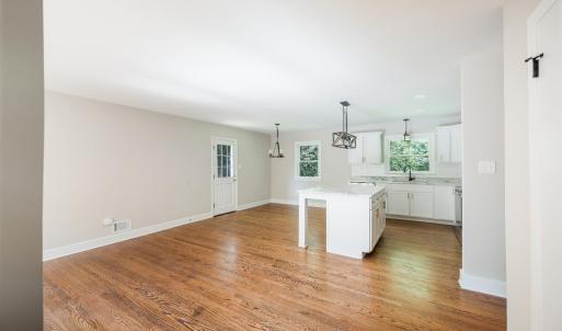 Photo #4 of 2039 Indian Hill Road, Lynchburg, VA 0.5 acres