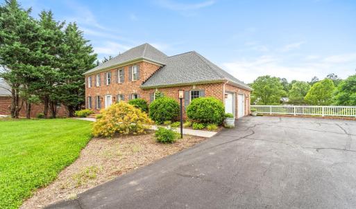 Photo #3 of 1305 Summerpark Drive, Forest, VA 1.0 acres