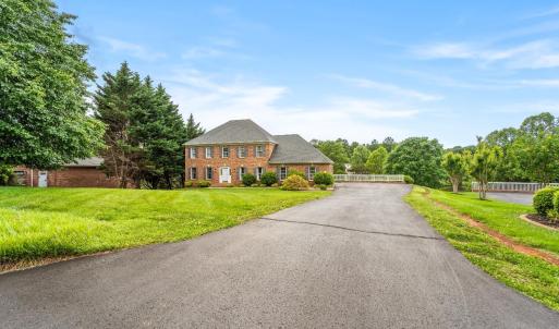 Photo #4 of 1305 Summerpark Drive, Forest, VA 1.0 acres