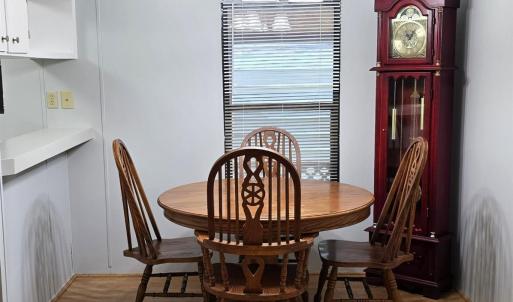 9x12 breakfast nook