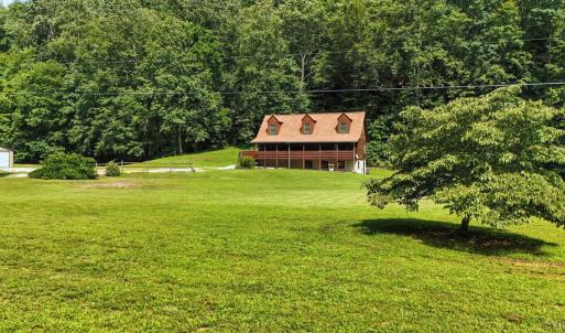 Photo #39 of 2070 Woodson Rd, Roseland, VA 7.5 acres