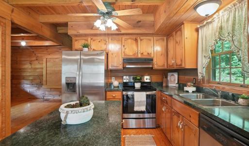 Photo #18 of 2070 Woodson Rd, Roseland, VA 7.5 acres