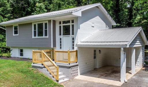 Photo #2 of 121 Brooke Street, Brookneal, VA 1.9 acres