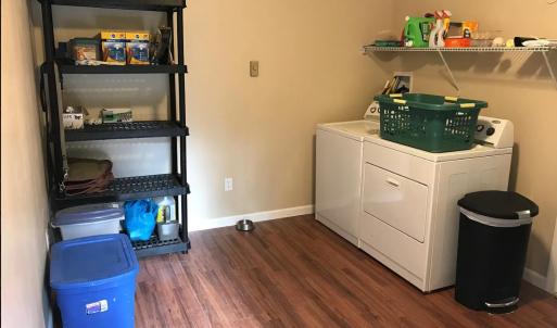 To protect tenants' privacy, this picture is not current.