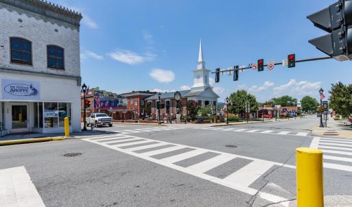 Photo #61 of 421 Lee Street, Bedford, VA 0.4 acres