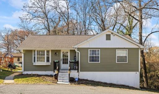 Photo #4 of 1117 Long Meadows Drive, Lynchburg, VA 0.3 acres