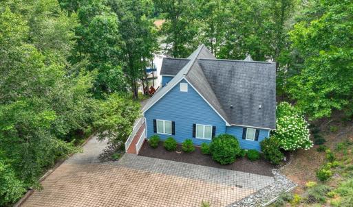 Photo #1 of 1765 Heron Pointe Ldg, Gretna, VA 1.2 acres