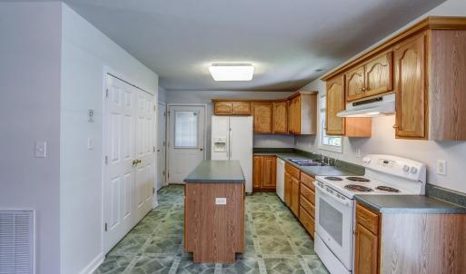 Photo #10 of 173 Pine Tag Lane, Appomattox, VA 1.1 acres