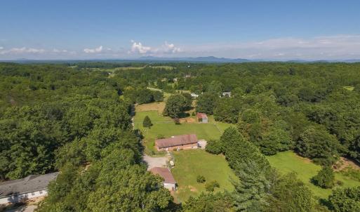 Photo #57 of 1874 Hales Ford Road, Moneta, VA 5.0 acres
