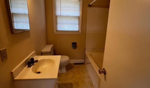 Photo #14 of 156 Doss Street, Altavista, VA 0.1 acres