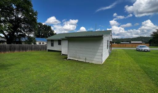Photo #4 of 156 Doss Street, Altavista, VA 0.1 acres