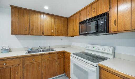 Photo #32 of 2025 Woodcrest Drive, Lynchburg, VA 1.5 acres