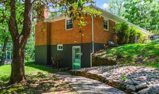 Photo #30 of 2025 Woodcrest Drive, Lynchburg, VA 1.5 acres