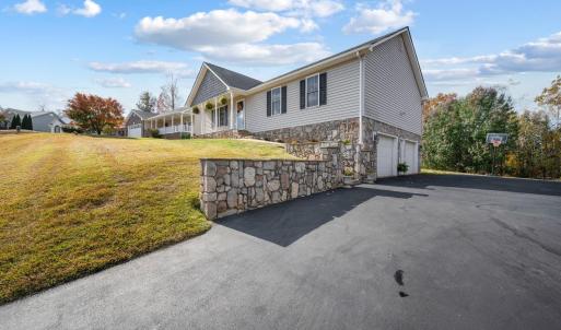 Photo #41 of 130 Oakview Drive, Monroe, VA 0.4 acres