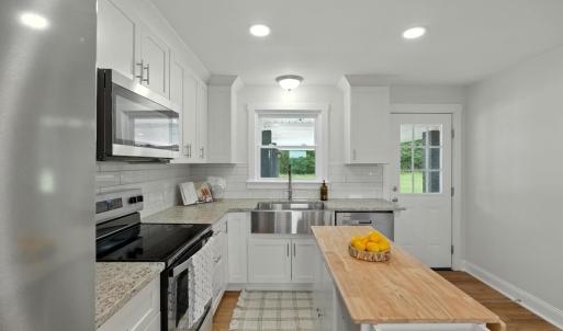 Photo #5 of 39 Lynview Drive, Lynchburg, VA 0.6 acres