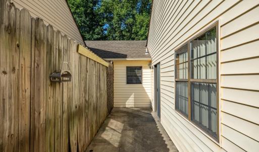 Photo #27 of 25 Cape Lookout Court, Lynchburg, VA 0.1 acres