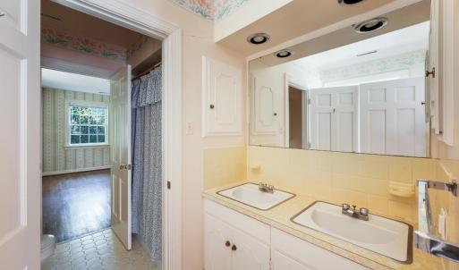 Photo #34 of 2205 Surrey Place, Lynchburg, VA 0.5 acres
