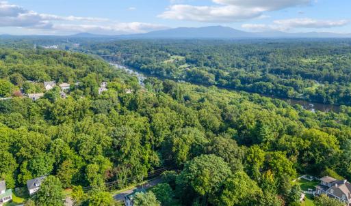 Photo #4 of 7 Fredonia Avenue, Lynchburg, VA 0.5 acres