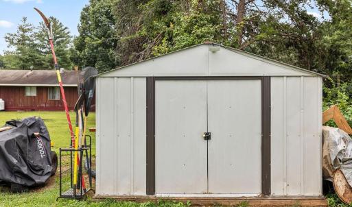 Photo #35 of 135 Brown Street, Appomattox, VA 0.4 acres